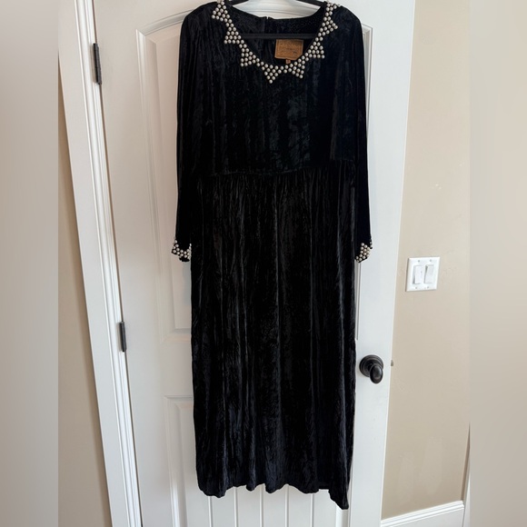 Double D Ranch Dresses & Skirts - Vintage Double D Ranch Black Velvet Dress